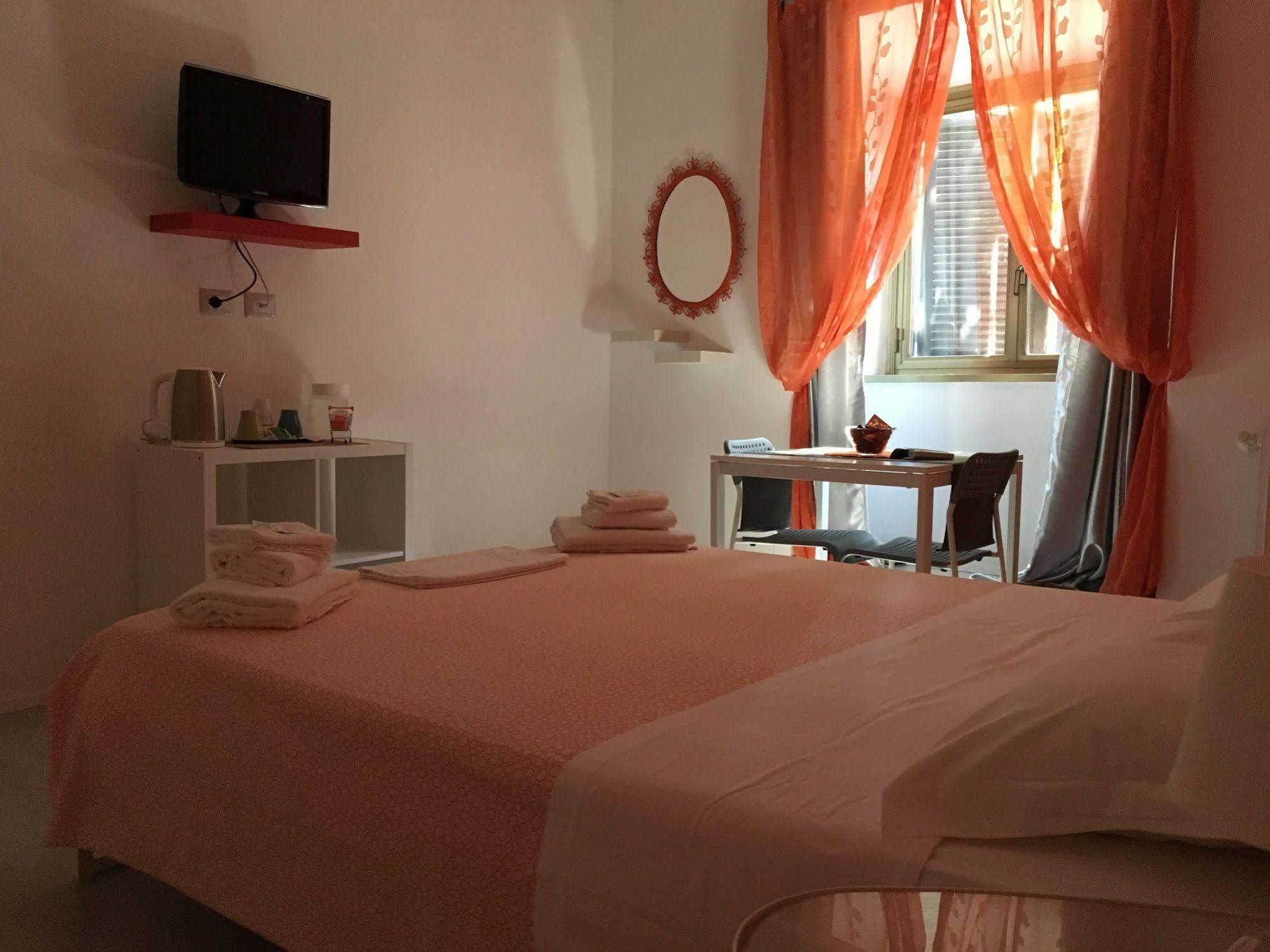 Sunrise B&B Roma Bagian luar foto